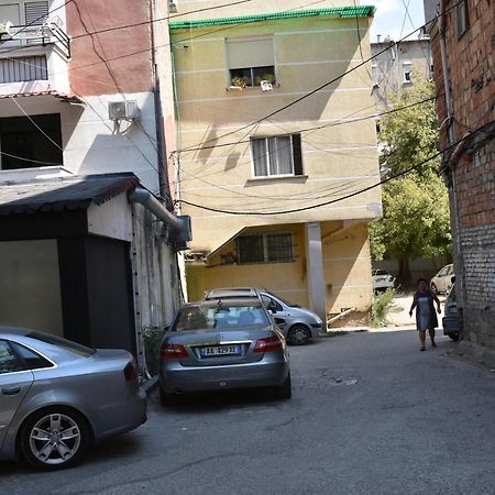Absolute Blloku Apartment Tirana Buitenkant foto