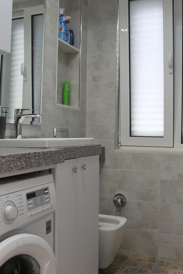 Absolute Blloku Apartment Tirana Buitenkant foto