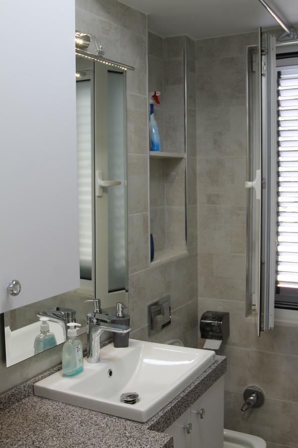 Absolute Blloku Apartment Tirana Buitenkant foto